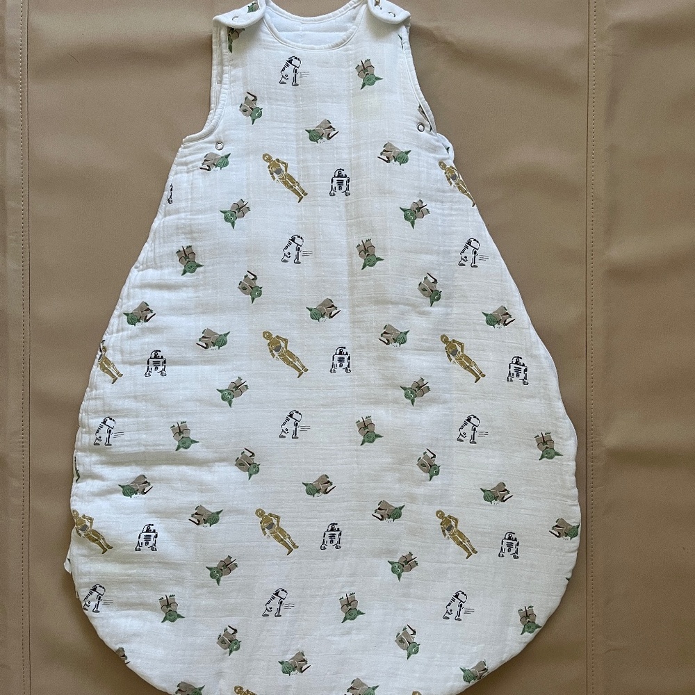 Pottery Barn Kids Star Wars™ Muslin Wearable Blanket Extra Large